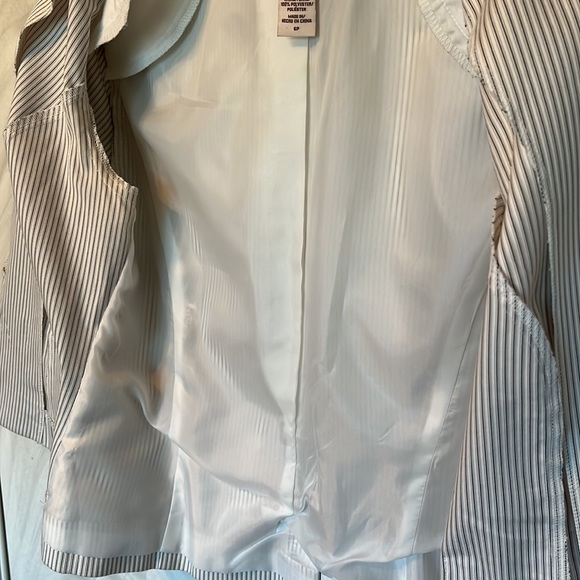 💖 3/$15 Covington Petite Short Sleeve Jacket - Picture 5 of 6